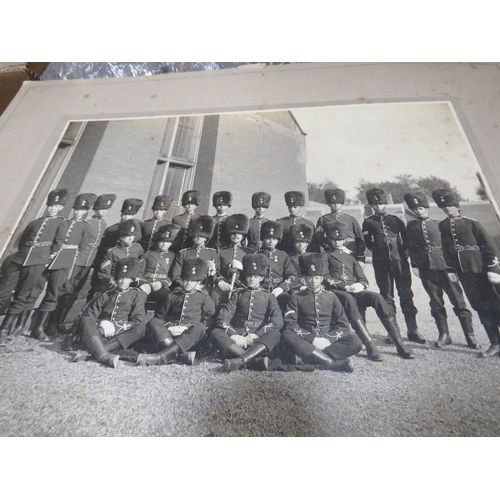 417 - A TRAY OF ASSORTED EPHEMERA TO INCLUDE MILITARY INTEREST RELATING TO 'BERTIE BIGGAR',  ASSORTED  PHO... 