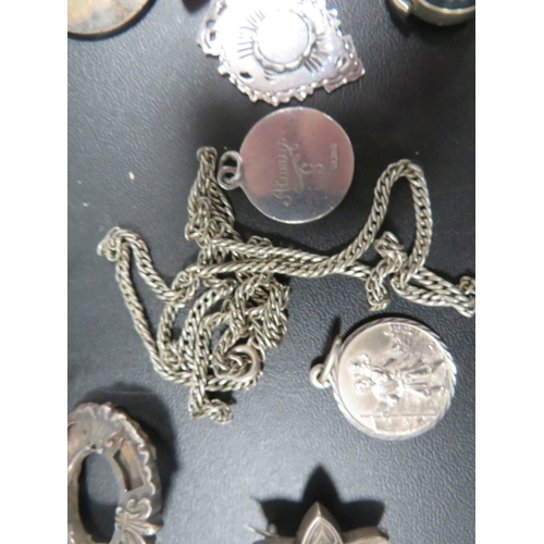 364 - A QUANTITY OF SILVER AND WHITE METAL JEWELLERY ETC