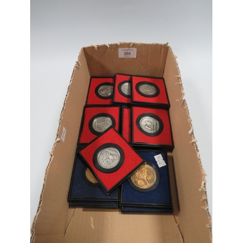 368 - A COLLECTION OF CASED VINTAGE AMERICAN MEDALS OR REVOLUTIONARY INTEREST