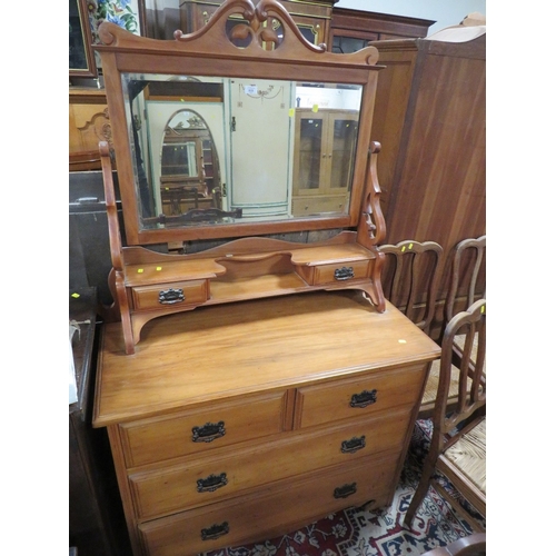 808 - AN EDWARDIAN SATINWOOD DRESSING TABLE