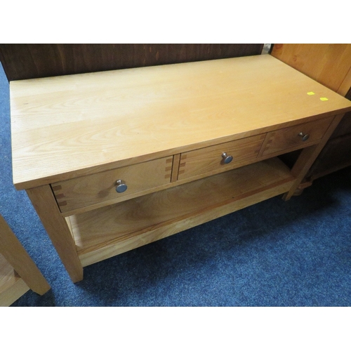 841 - TWO MODERN LIGHT OAK THREE DRAWER SIDE UNITS A/F