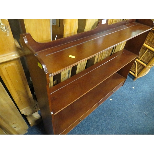 726 - A REPRO MAHOGANY SHELF RACK WITH DRAWERS