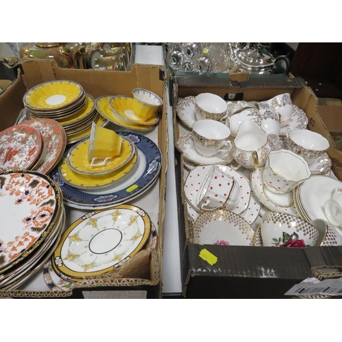 111 - TWO TRAYS OF ASSORTED TEA WARE TO INCLUDE A ROYAL CROWN DERBY PLATE