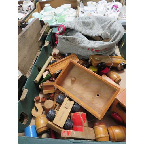 119 - A TRAY OF ASSORTED VINTAGE WOODEN TOYS