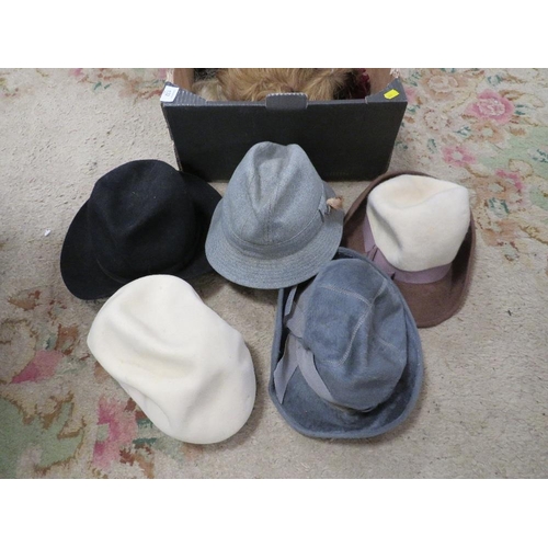 132 - A TRAY OF VINTAGE HATS