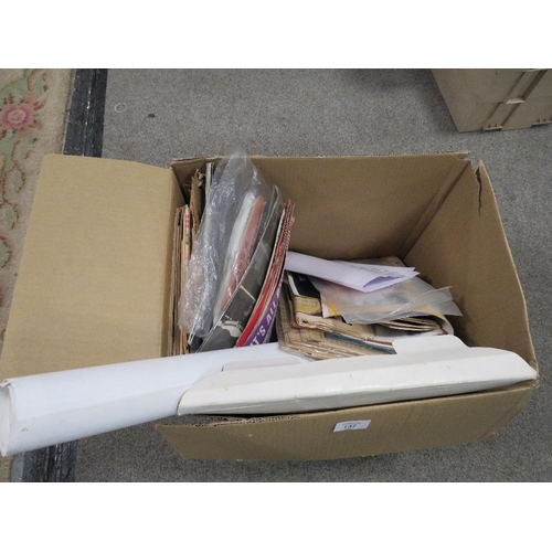 137 - A BOX OF MUSIC MEMORABILIA TO INCLUDE POSTERS MAGAZINES ETC