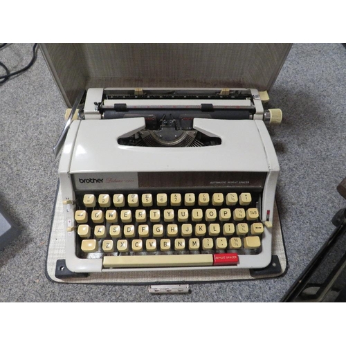 156 - THREE VINTAGE TYPEWRITER'S TO INCLUDE A ROYAL EXAMPLE