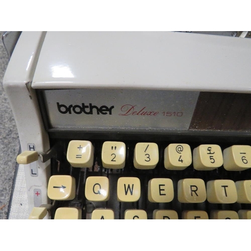 156 - THREE VINTAGE TYPEWRITER'S TO INCLUDE A ROYAL EXAMPLE