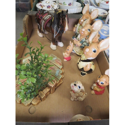 166 - A TRAY OF PENDELFIN RABBITS, DISPLAY STAND AND A BESWICK SHIRE HORSE