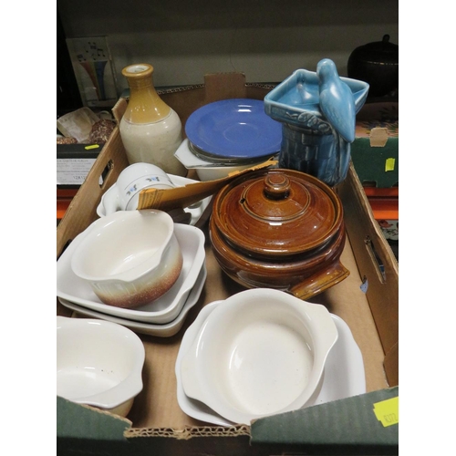 198 - THREE TRAYS OF ASSORTED CERAMICS