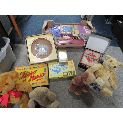 201 - A TRAY OF VINTAGE GAMES TOGETHER WITH A TRAY OF TEDDY BEARS