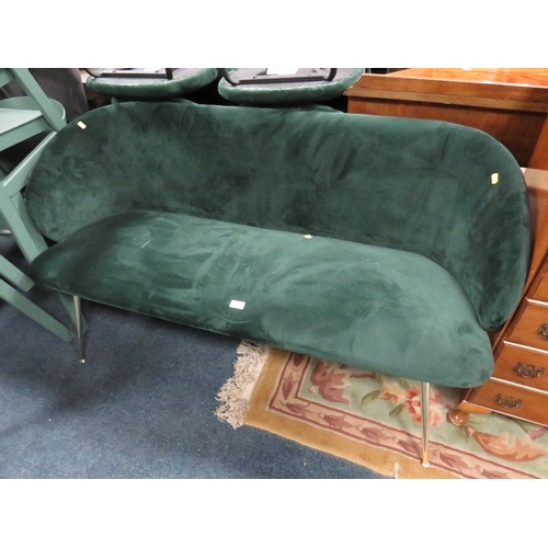 802 - A MODERN GREEN UPHOLSTERED SOFA - W 140 CM