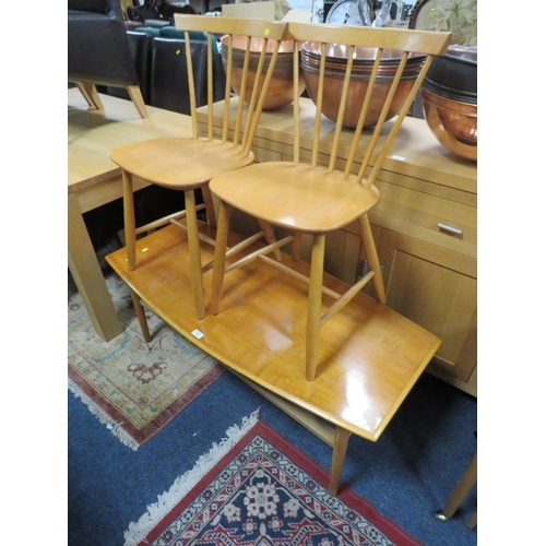 810 - A MID CENTURY COFFEE TABLE A/F TOGETHER WITH TWO ERCOL STYLE CHAIRS (3)