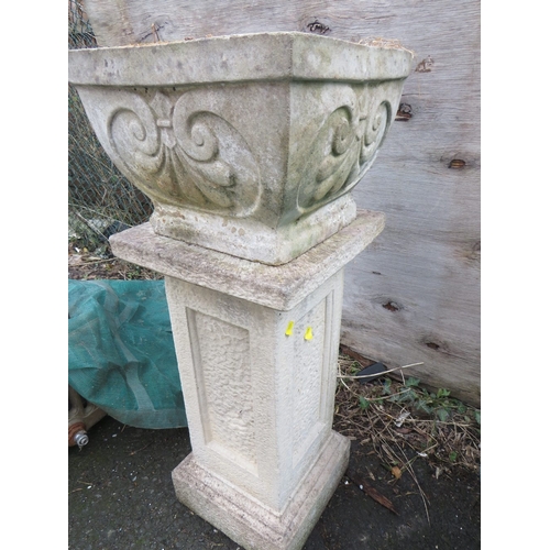 605 - A SANDSTONE PEDESTAL PILLAR PLANTER