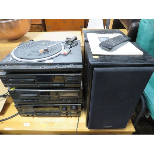 824 - A SONY TECHNICS TURNTABLE & SEPARATES SYSTEM WITH PAIR OF SPEAKERS - REMOTE & INSTRUCTIONS