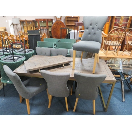 831 - A LARGE MODERN WOODEN DINING TABLE WITH SEVEN CHAIRS & ONE LEAF