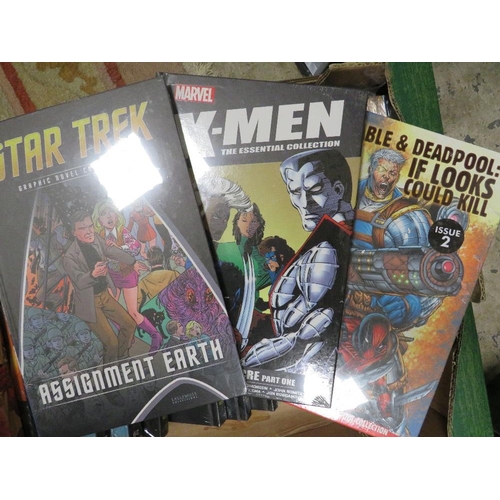 126 - A TRAY CONTAINING TWENTY STAR TREK GRAPHIC NOVEL COLLECTION AND MARVEL / DC / DEADPOOL / PREDATOR BO... 