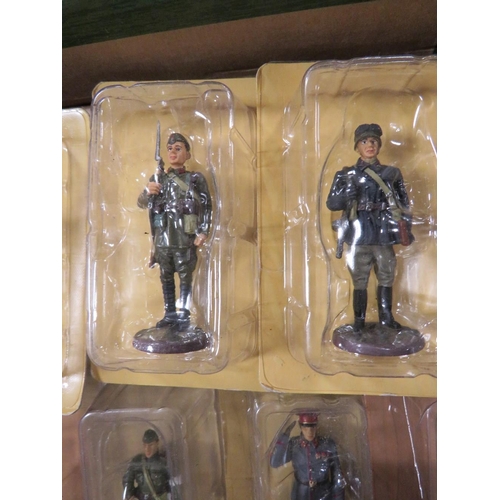 131 - FORTY EAGLEMOSS LEAD SOLDIERS