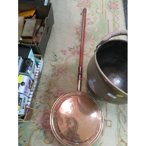 165 - A BRASS COAL SCUTTLE TOGETHER WITH A COOPER WARMING PAN, GILT FLORAL MIRROR AND A MODERN FRAMED DRAW... 