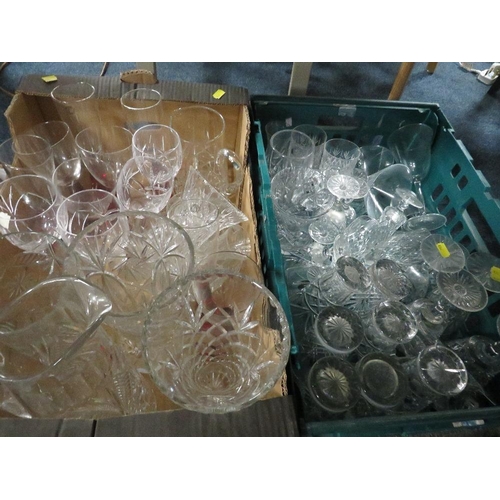 198 - TWO TRAY OF ASSORTED GLASSWARE TO INCLUDE JUGS, WINE GLASSES ETC