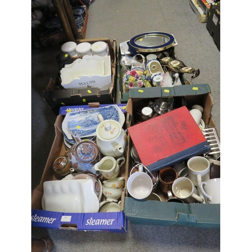 207 - FOUR TRAYS OF ASSORTED CERAMICS AND SUNDRIES