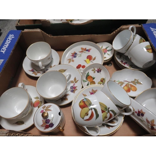 229 - FOUR TRAYS OF ROYAL WORCESTER EVESHAM