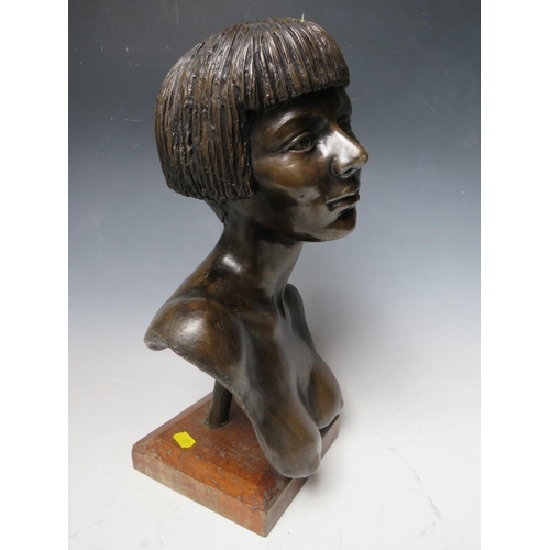 324 - A KEITH LEE SCULPTURE /  BUST ENTITLED ART DECO LADY APPROX H 39 CM