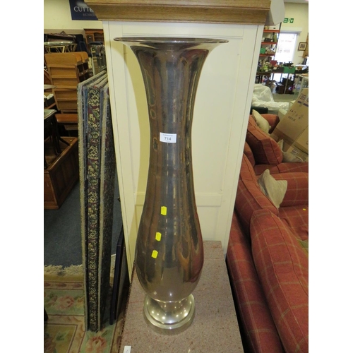 714 - A LARGE MODERN METAL VASE H-91CM