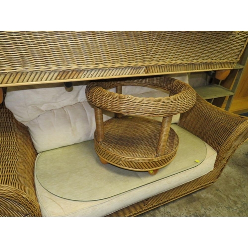 717 - A LARGE SIX PIECE WICKER CONSERVATORY SUITE