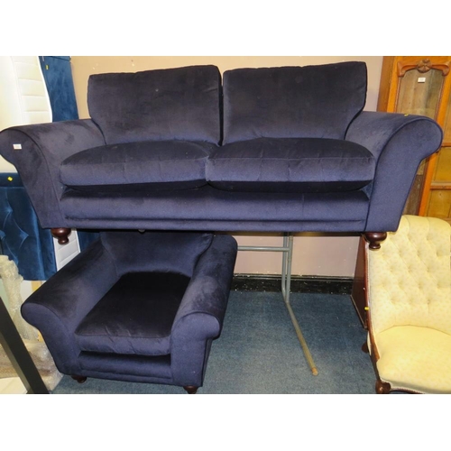 739 - A MODERN BLUE UPHOLSTERED TWO PIECE SUITE