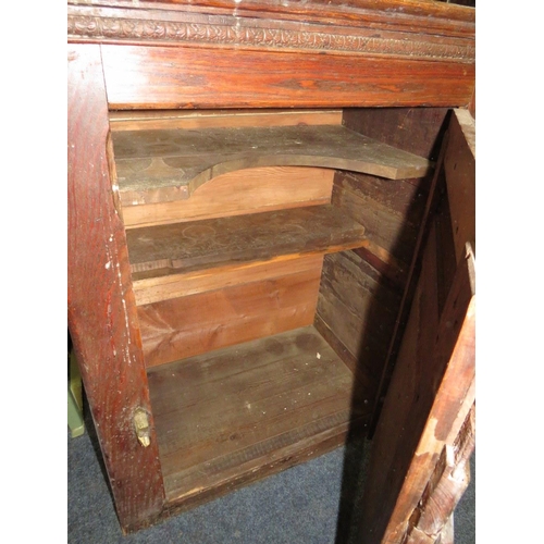 754 - AN UNUSUAL VINTAGE OAK PANELLED CUPBOARD 94 X 81 CM