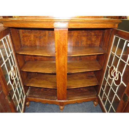 755 - AN EARLY 20TH OAK  LEADED/GLAZED BOOKCASE W-113 CM