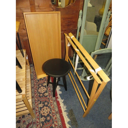 781 - THREE MODERN OCCASIONAL TABLES, DUMB WAITER TRAY WITH STAND AND TABLE (5)