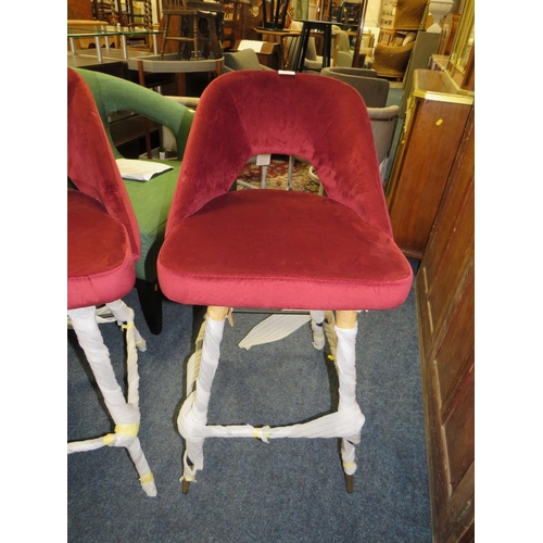 789 - A PAIR OF MODERN RED BAR STOOLS