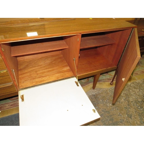 810 - A RETRO SCHREIBER STYLE SIDEBOARD W-184 CM