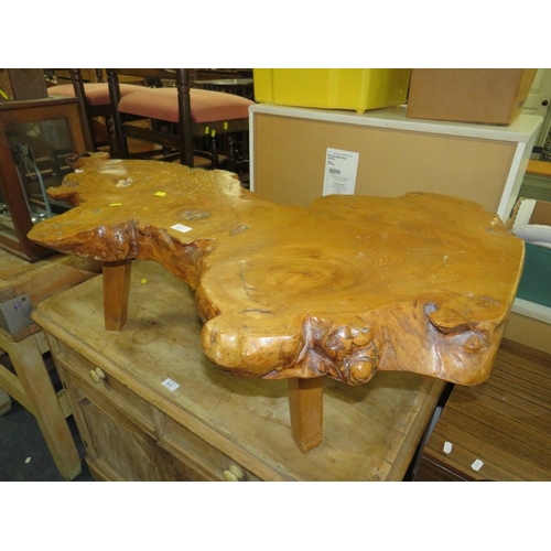 811 - A VINTAGE 'TREE TRUNK' COFFEE TABLE H-35 W-120 CM