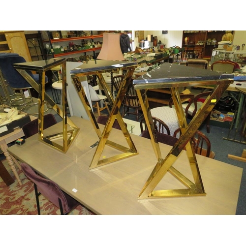 818 - A SET OF THREE MODERN 'EICHHOLTZ' MARBLE TOPPED TRIANGULAR STANDS