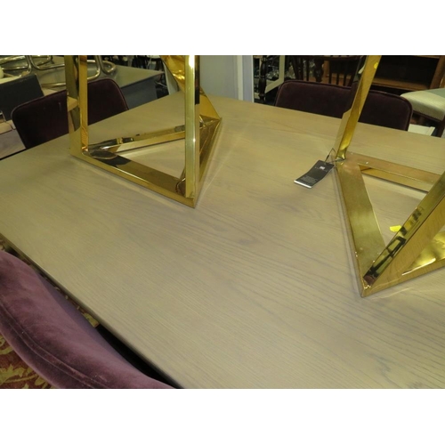 819 - A LARGE MODERN DINING TABLE WITH SIX 'BO CONCEPT' CHAIRS