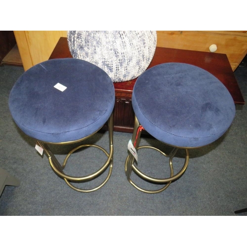 825 - A PAIR OF MODERN WEST ELM BAR STOOLS