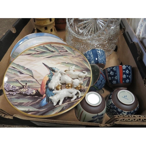 95 - TWO TRAYS OF ASSORTED CERAMICS & GLASSWARE TO INCLUDE POOLE DELPHIS SMALL DISH, ZOLNAY PECS VASE, HA... 