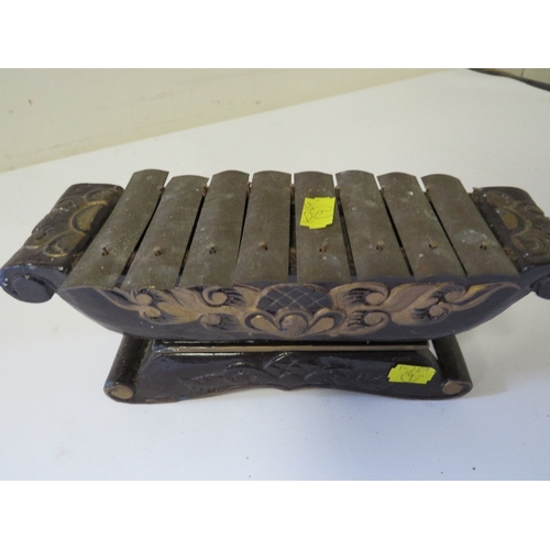 271 - A VINTAGE SMALL DECORATIVE XYLOPHONE