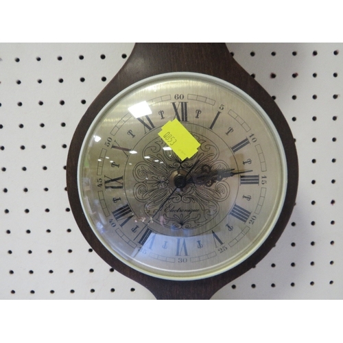 281 - A MODERN COMBINATION BAROMETER/CLOCK THERMOMETER