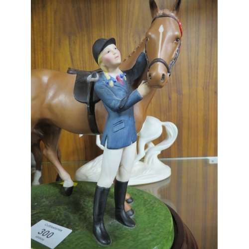 300 - FIVE ASSORTED HORSE FIGURES TO INCLUDE A FRANKLIN MINT EXAMPLE