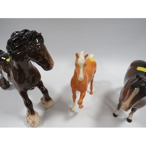 336 - THREE BAY BESWICK HORSES TO INCLUDE A CANTERING SHIRE