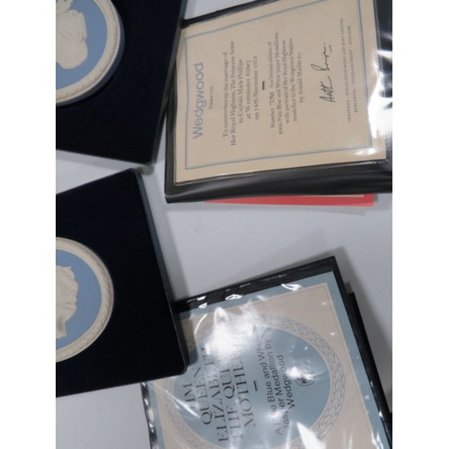 363 - BOXED WEDGWOOD JASPERWARE PLAQUES WITH CERTIFICATES