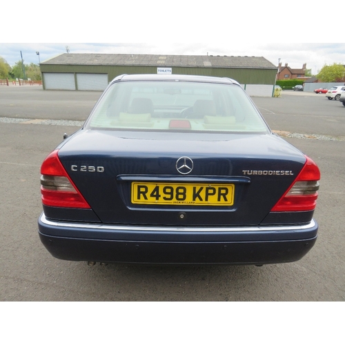 601 - A BLUE 1997 MERCEDES 2.5L TURBO DIESEL 'R498 KPR', MOT EXPIRES 14/10/24- PART SERVICE HISTORY, LOG B... 