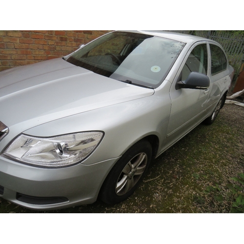 602 - A 2012 SILVER 1.6L DIESEL SKODA OCTAVIA 'BK12 ZLN', LOG BOOK, ONE KEY, CURRENTLY SORN, MILEAGE AS LA... 