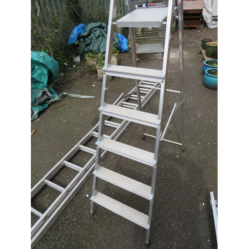 613 - TWO ALUMINIUM LADDERS COMPRISING A PAIR OF EXTENDING LADDERS AND A PAIR OF STEP LADDERS