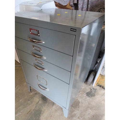 639 - A BISLEY FOUR DRAWER FILING CABINET