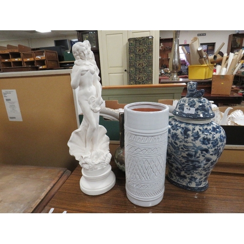 98 - A WHITE PLASTER FIGURINE OF VENUS TOGETHER WITH THREE DECORATIVE VASES TO INCLUDE A MODERN ORIENTAL ... 